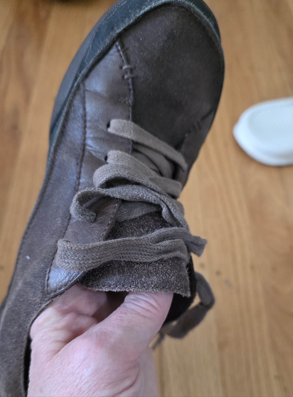 Clarks - Picture 2 of 12
